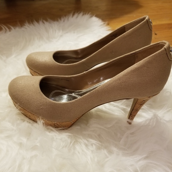Tahari Shoes - Tahari Sophia Platform Heel Canvas Cork Size 6